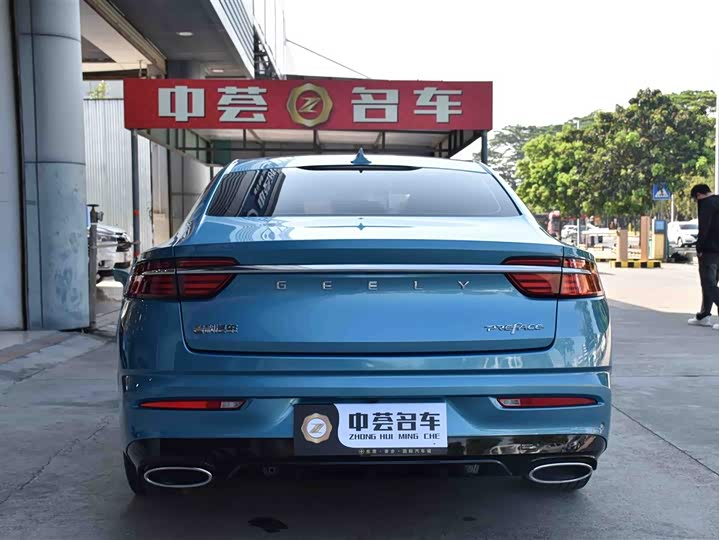 Фото 6 - Geely Preface