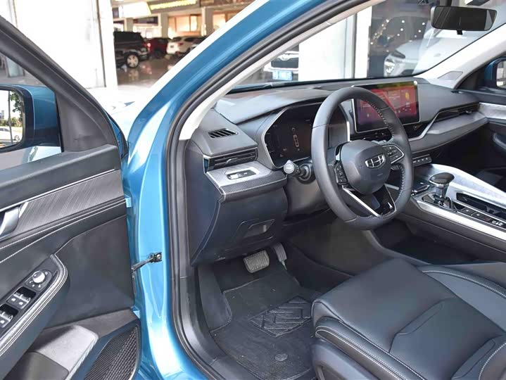 Фото 9 - Geely Preface