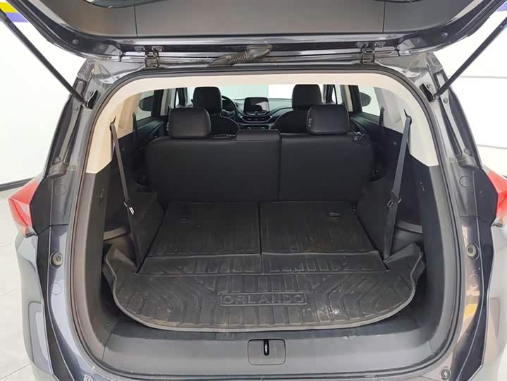 Photo 4 - Chevrolet Orlando