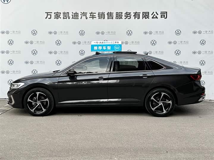Volkswagen Sagitar L 2025 2025款 300TSI DSG超越版