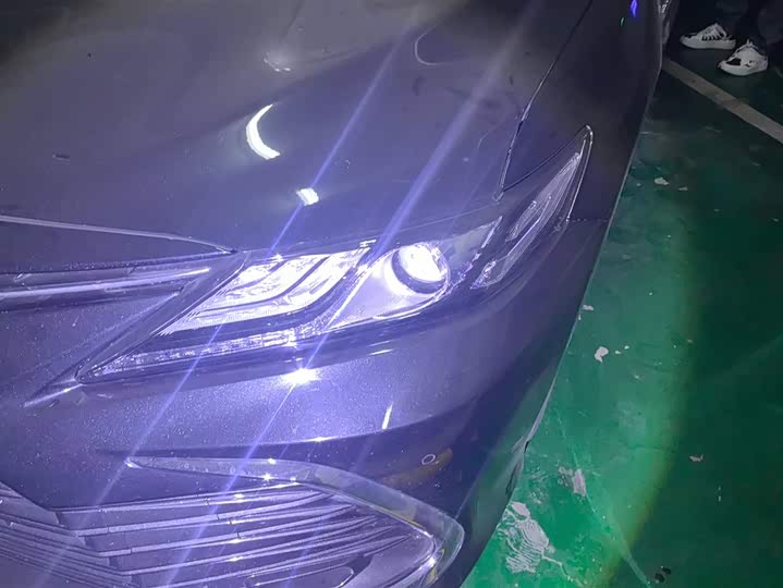 Фото 5 - Toyota Camry