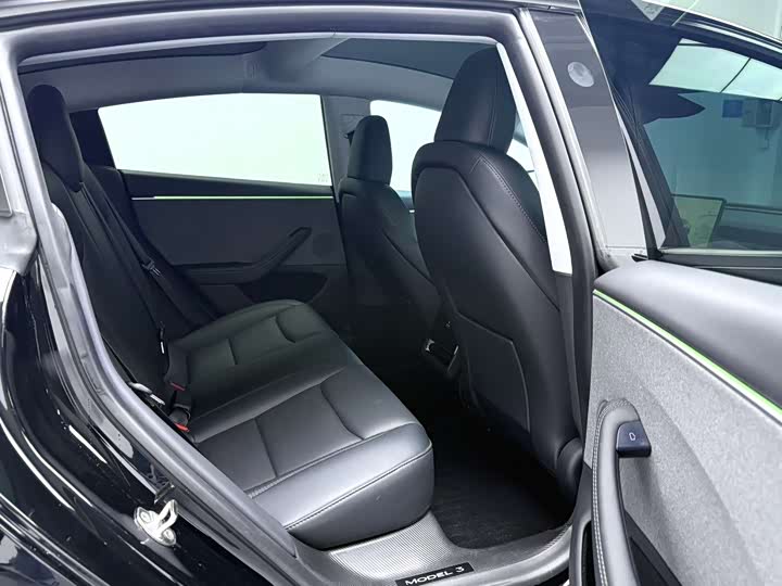 Фото 7 - Tesla Model 3