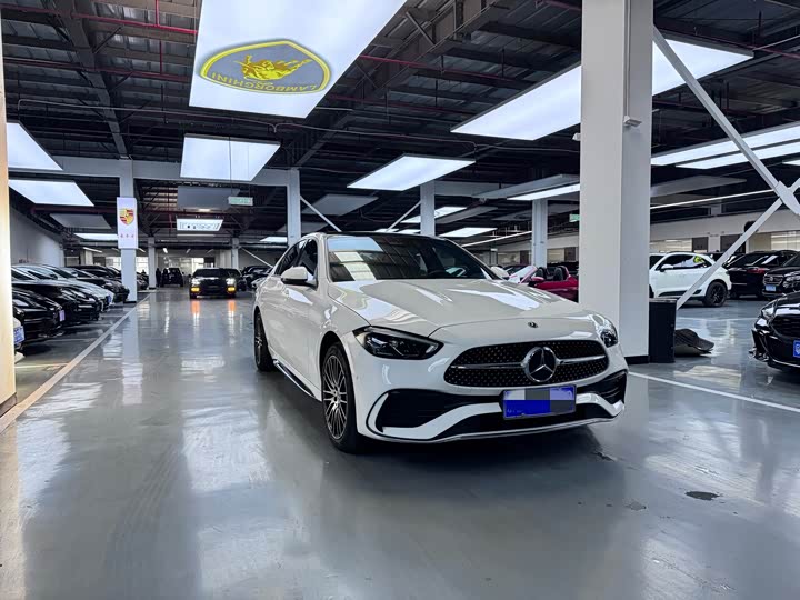 Photo 3 - Mercedes-Benz C-Class