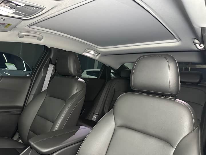 Фото 8 - Chevrolet Malibu XL