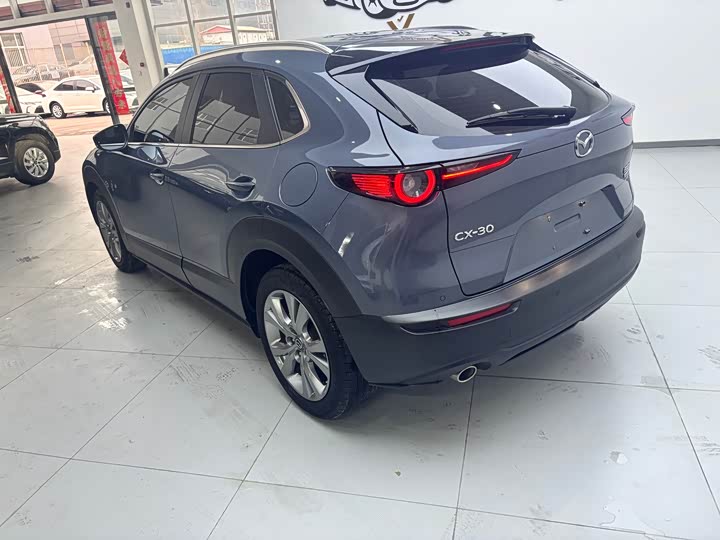 Фото 5 - Mazda CX-30