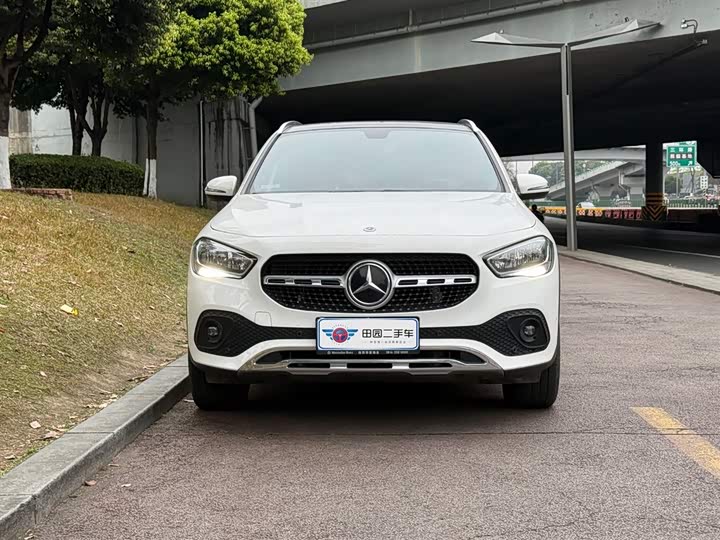 Фото 2 - Mercedes-Benz GLA-Class