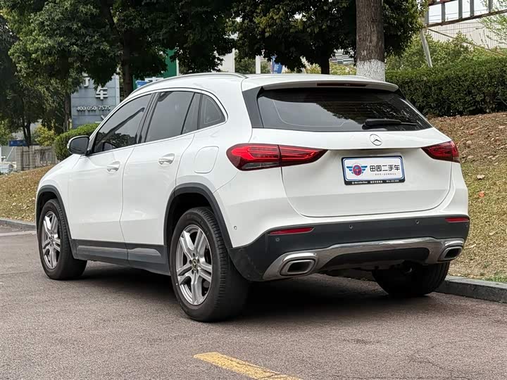 Фото 4 - Mercedes-Benz GLA-Class