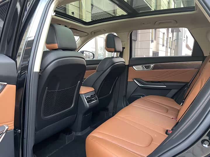 Фото 6 - Bestune T99