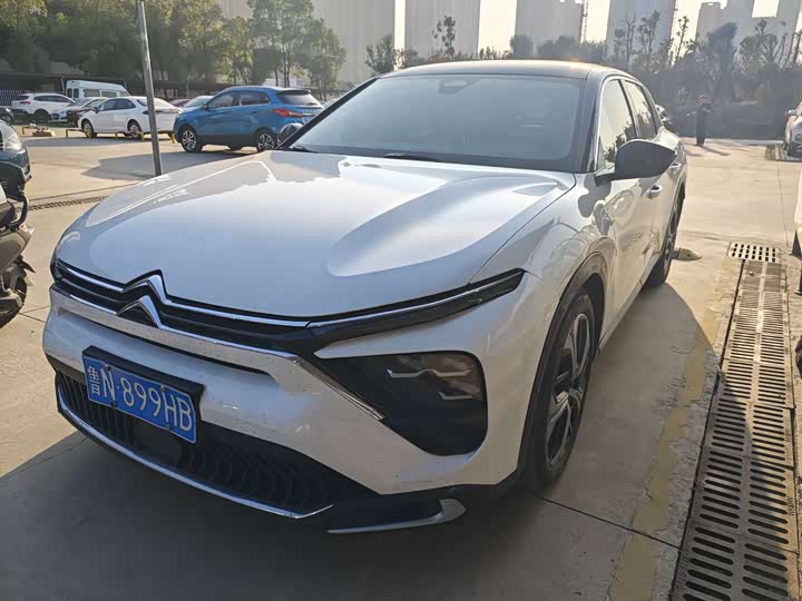 Фото 1 - Citroen C5 X