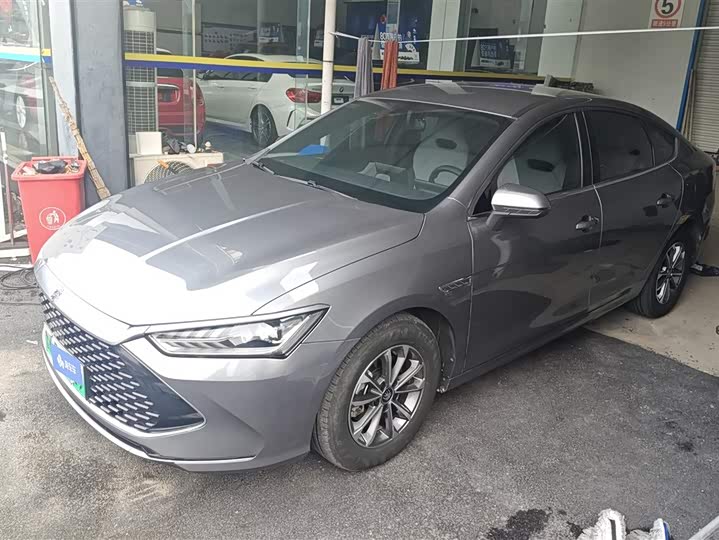 Фото 1 - BYD Qin Plus