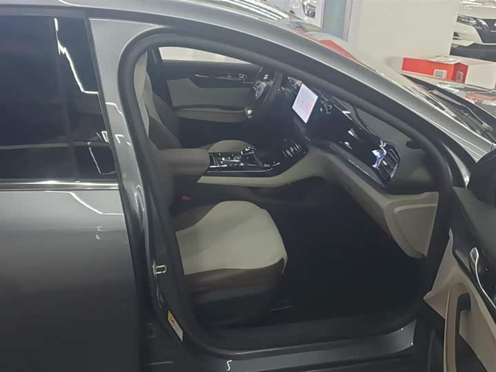 Фото 8 - BYD Qin Plus