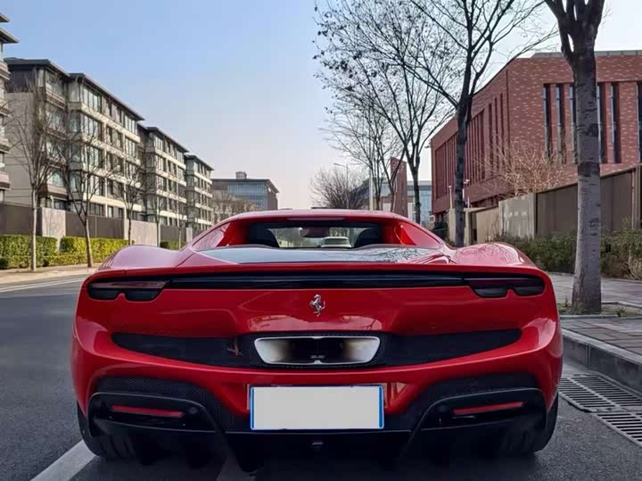 Фото 9 - Ferrari 296