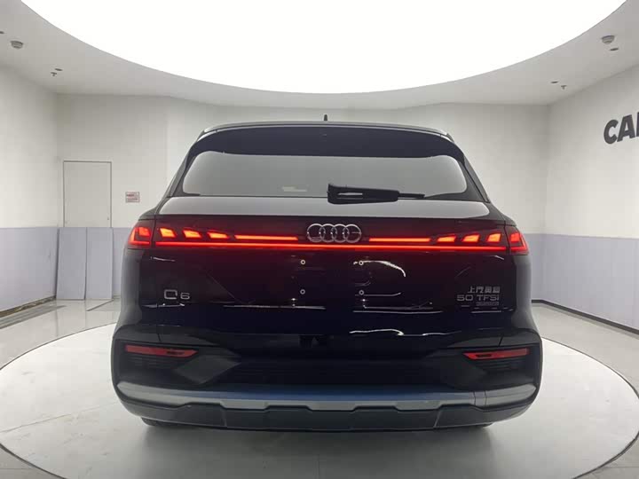 Фото 6 - Audi Q6