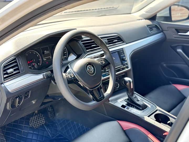 Фото 4 - Volkswagen Lamando L