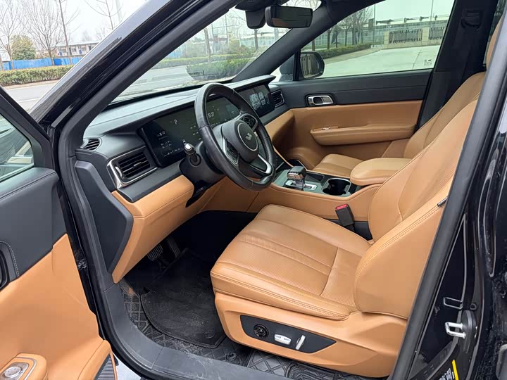 Фото 4 - LiXiang One