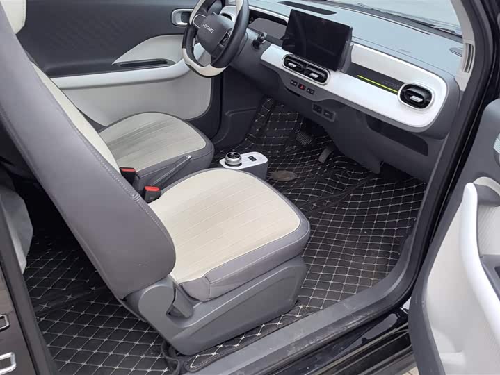 Photo 8 - Geely Galaxy Panda Mini