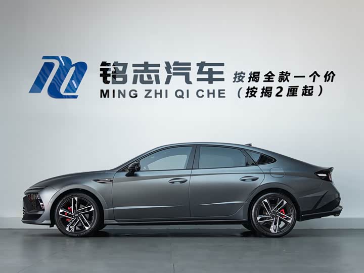 Photo 8 - Hyundai Sonata N Line