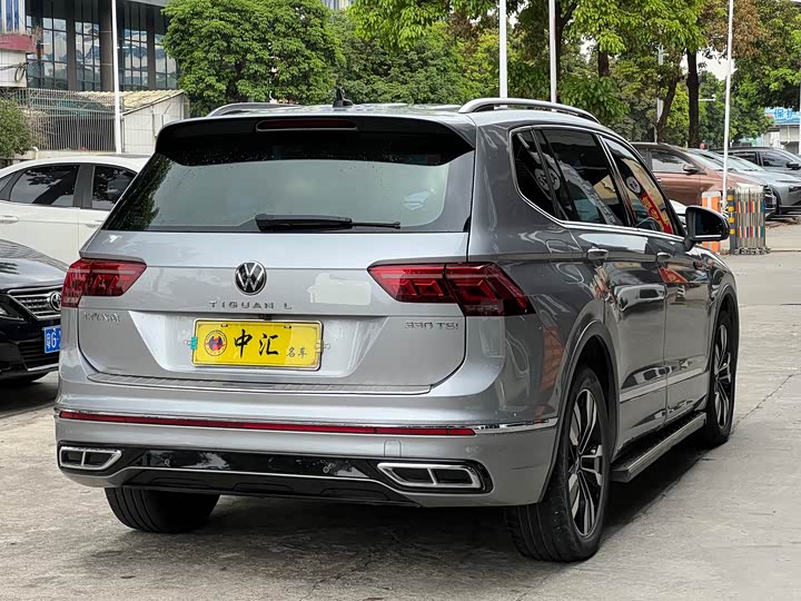 Фото 9 - Volkswagen Tiguan L Pro