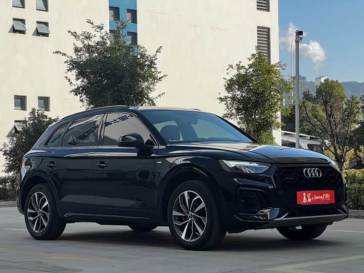 Фото 3 - Audi Q5L