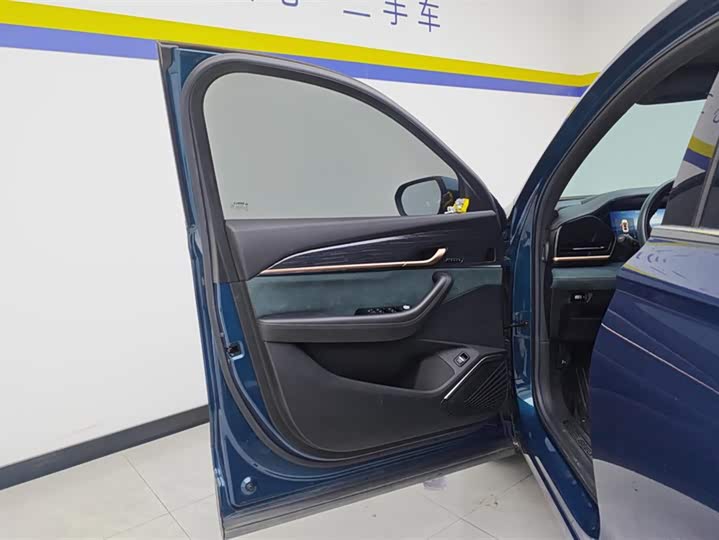 Фото 7 - Geely Monjaro