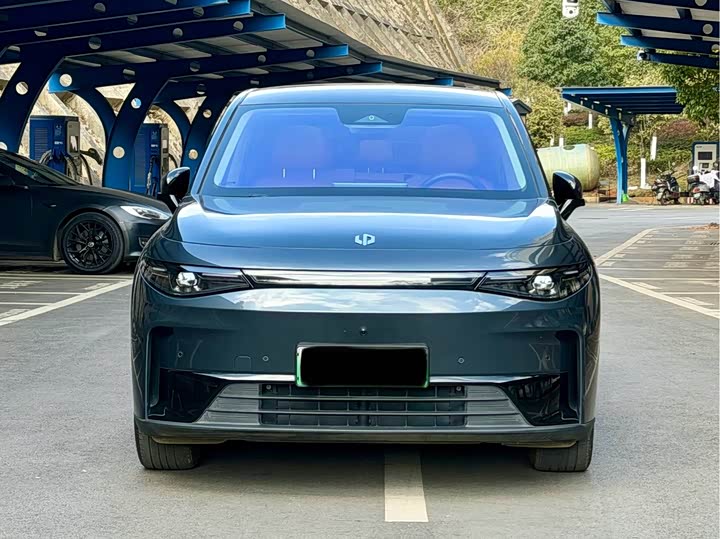 Фото 2 - Leapmotor C10