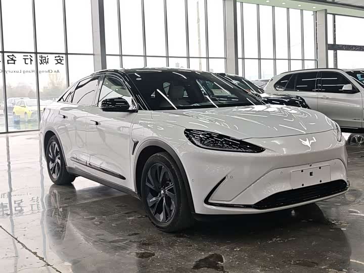 Photo 3 - BAIC Arcfox Alpha S