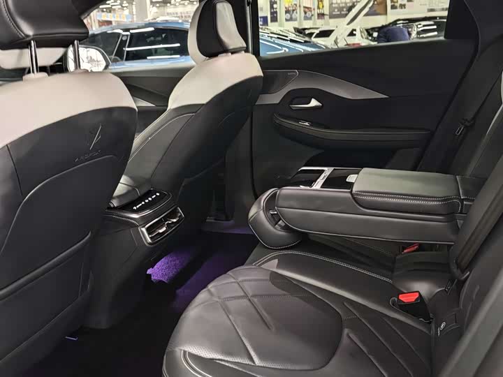 Photo 8 - BAIC Arcfox Alpha S