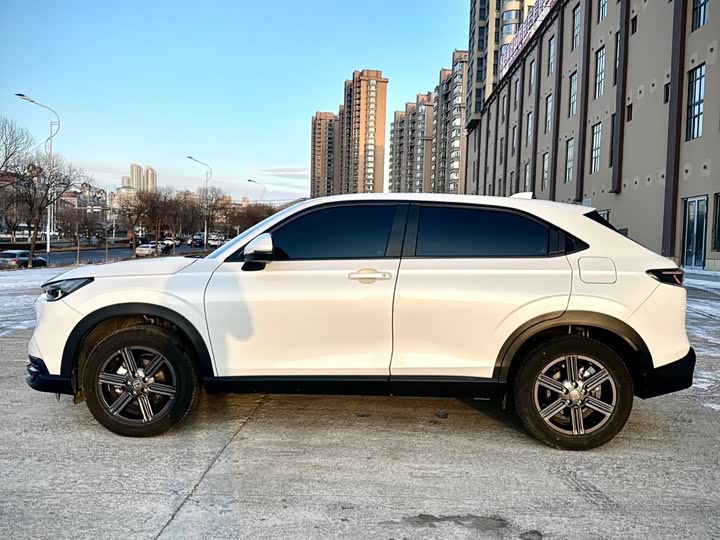 Photo 2 - Honda XR-V