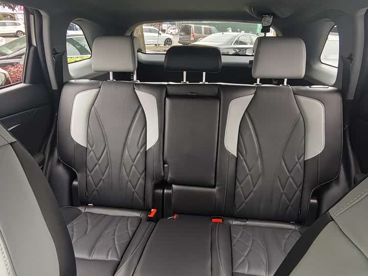 Фото 6 - Changan CS75 Plus