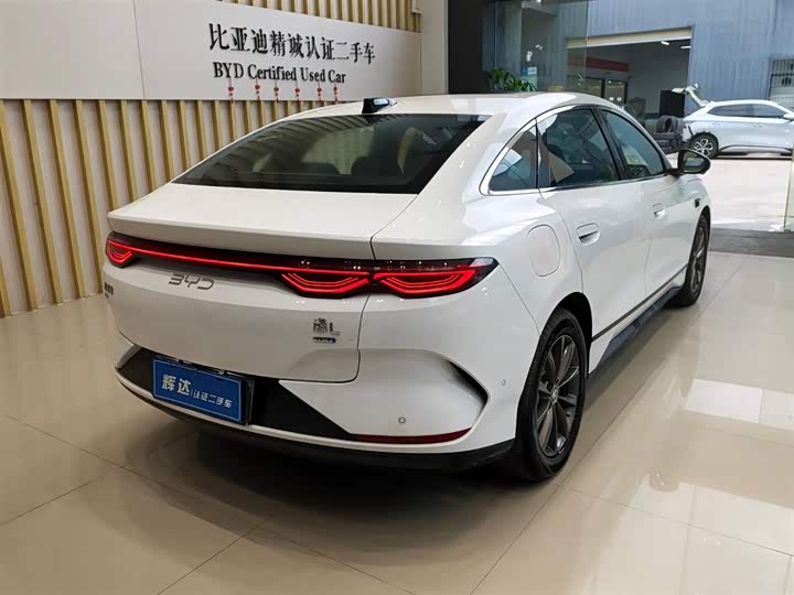 Фото 8 - BYD Qin L