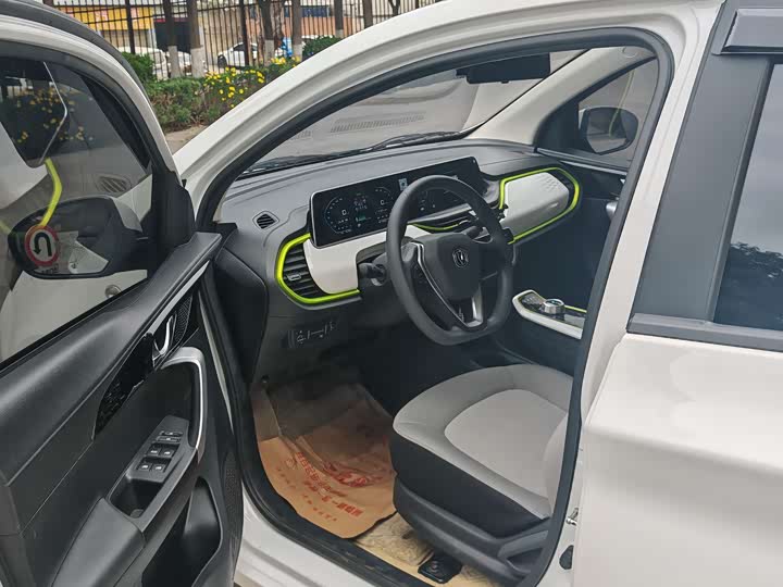 Фото 4 - Changan BenBen E-Star