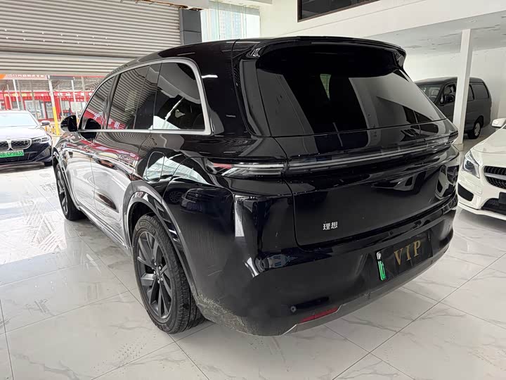 Фото 7 - LiXiang L8