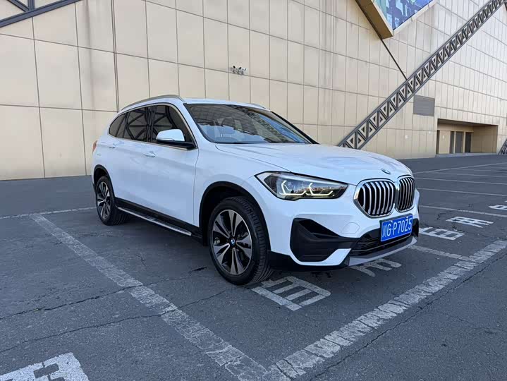 Фото 3 - BMW X1
