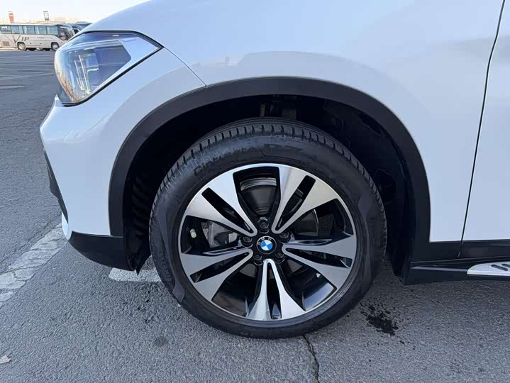 Фото 5 - BMW X1