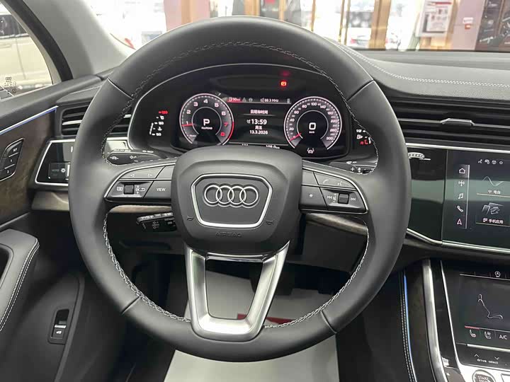 Photo 4 - Audi Q7