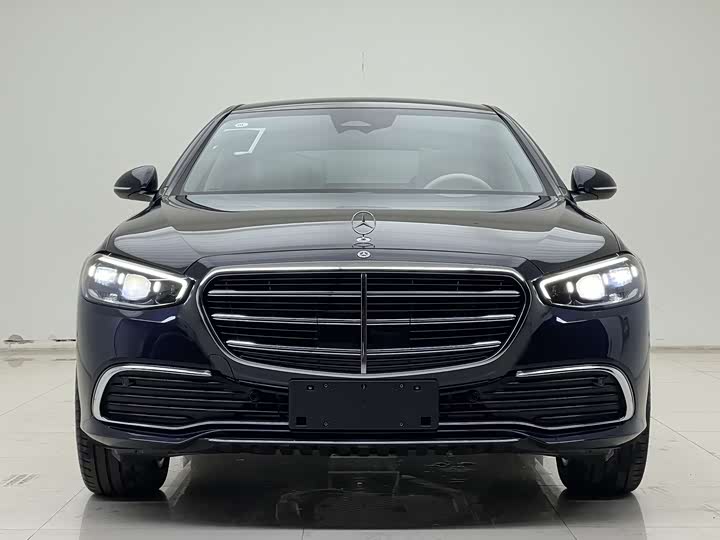 Фото 3 - Mercedes-Benz S-Class