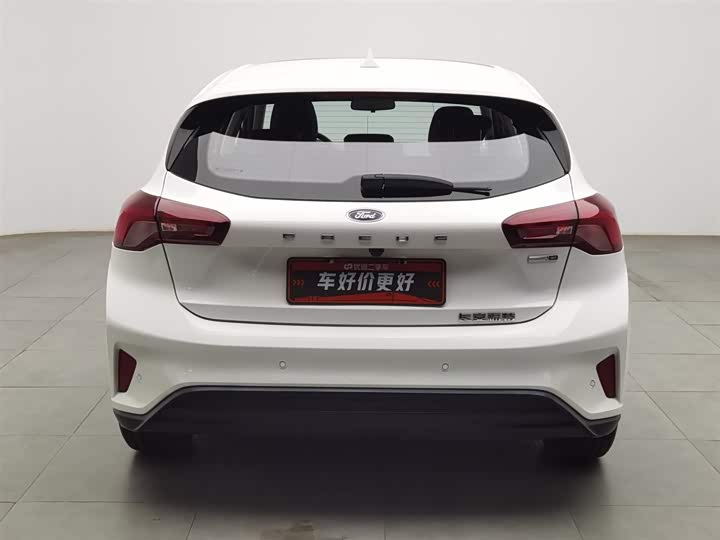 Фото 4 - Ford Focus