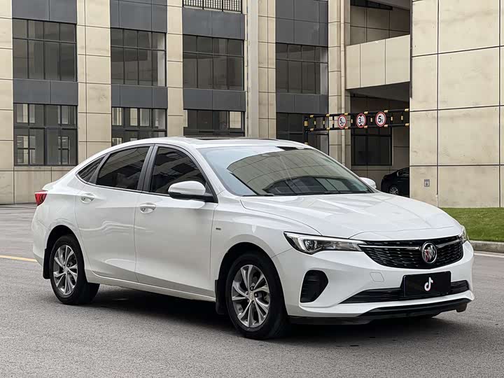 Фото 3 - Buick Verano