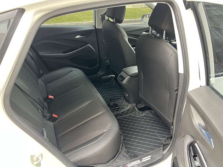 Фото 7 - Buick Verano