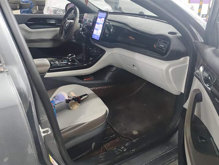 Фото 8 - BYD Qin Plus