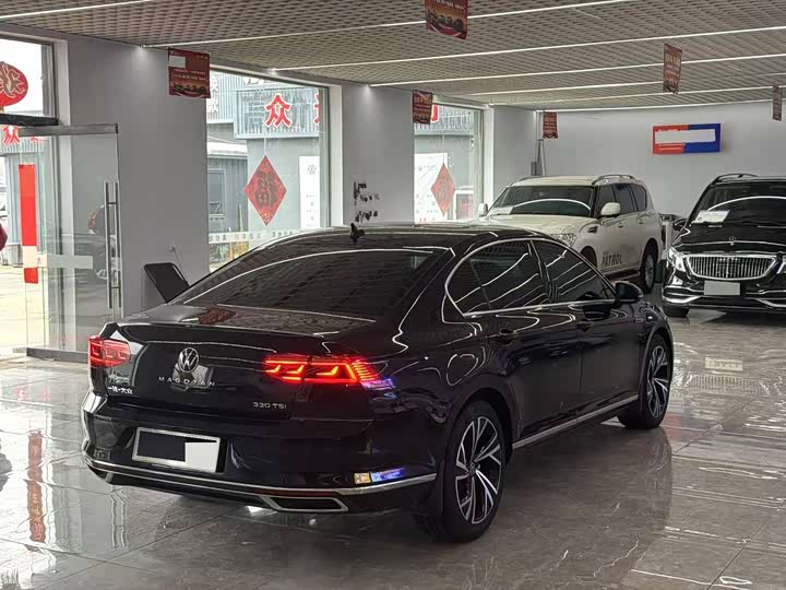 Photo 7 - Volkswagen Magotan