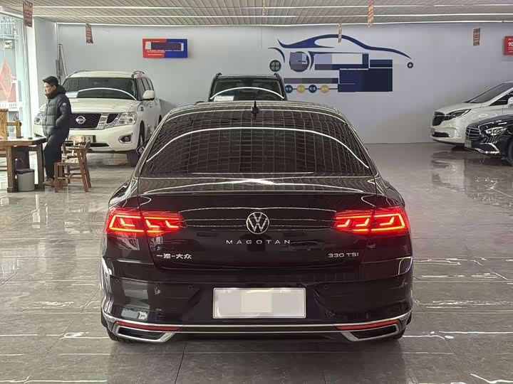 Photo 8 - Volkswagen Magotan