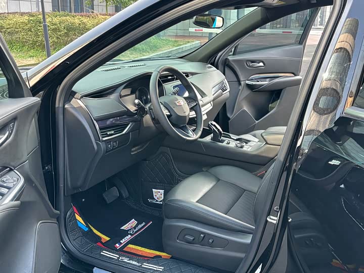 Фото 5 - Cadillac XT4