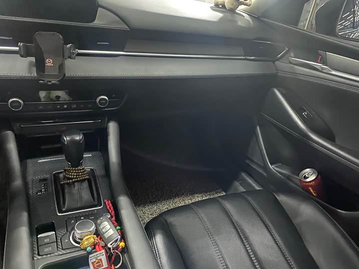 Фото 8 - Mazda Atenza