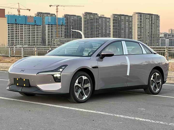 Фото 1 - XPeng Mona M03