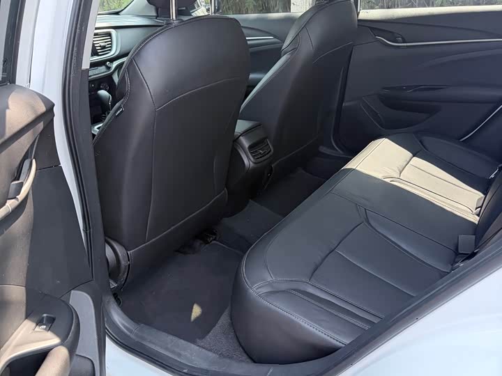 Photo 6 - Buick Excelle GT