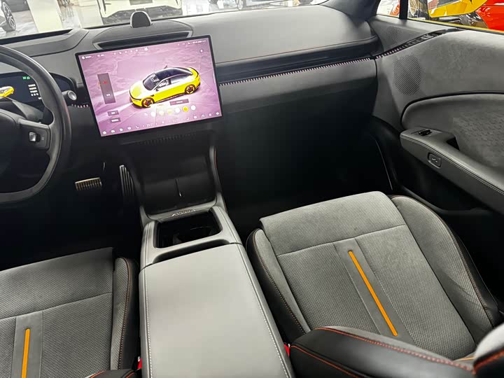 Фото 6 - Zeekr 007