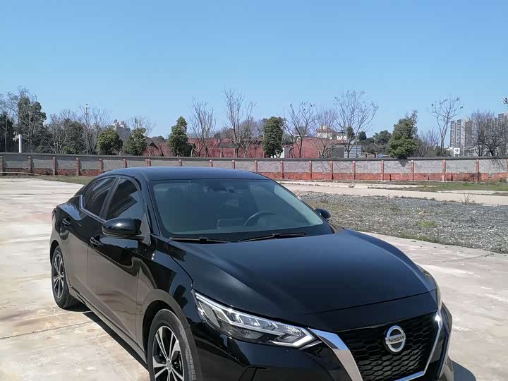 Фото 3 - Nissan Sylphy