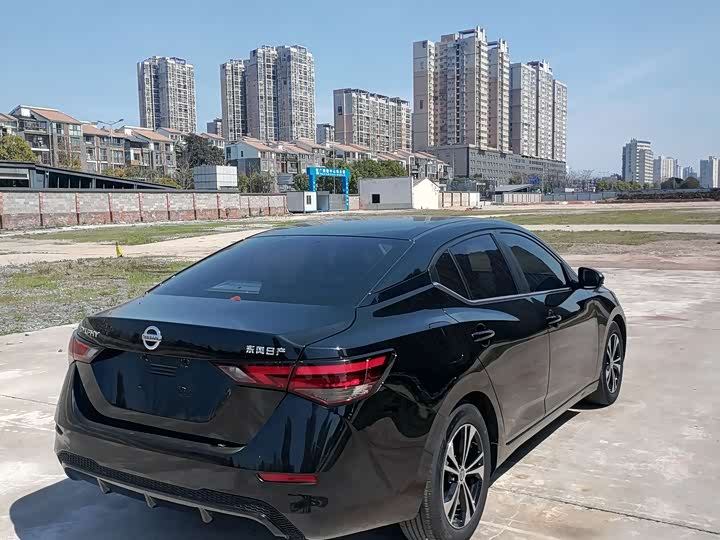 Фото 7 - Nissan Sylphy