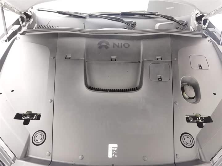 Фото 6 - Nio ES6